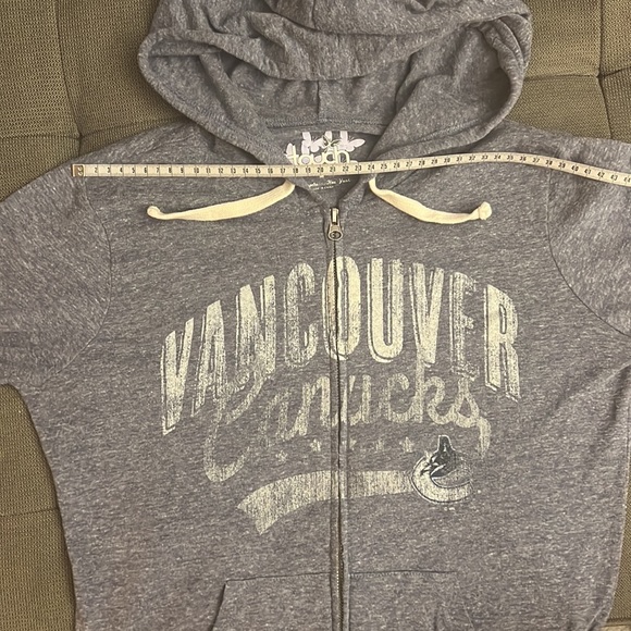 Vancouver Canucks Soft Grey Hoodie - Touch by Alyssa Milano - Picture 12 of 15